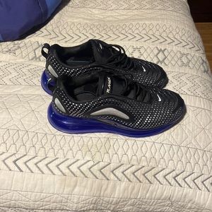 Nike Air max 720 pixel grandient